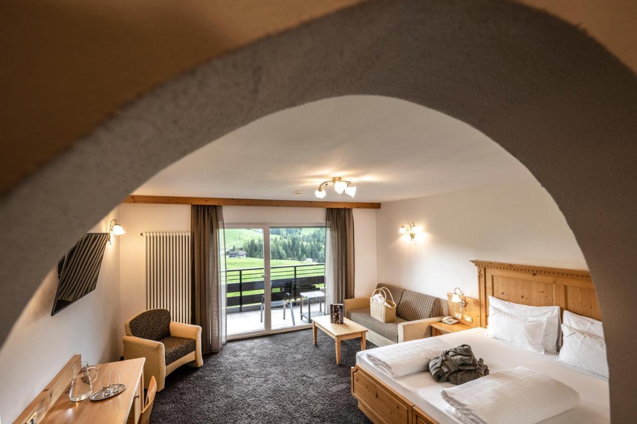 Hotel Schmung Alpe Di Siusi Bagian luar foto
