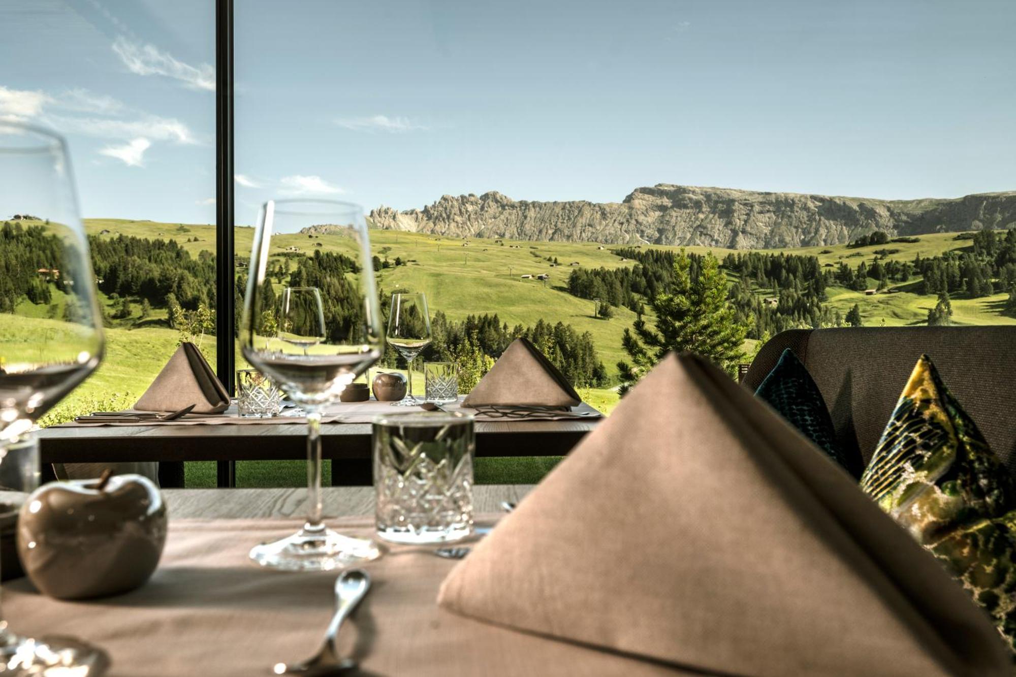 Hotel Schmung Alpe Di Siusi Bagian luar foto